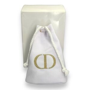 Dior pouch